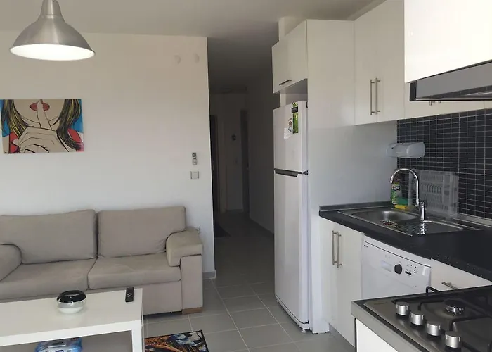 Kasinn Beyaz * Kaş